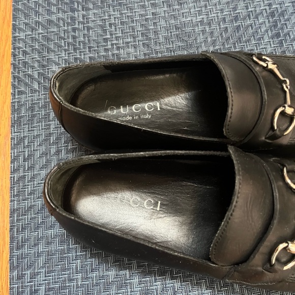 Gucci Women’s Black Leather Loafers - Picture 6 of 9